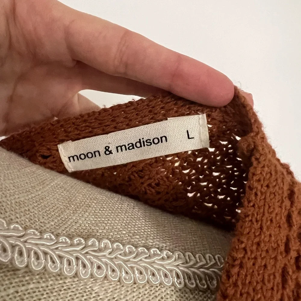 Moon & Madison || Burnt Orange Twist Front Drop Shoulder Sweater - Picture 3 of 5